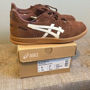 Asics Skyhand OG Reddish Brown Sneakers